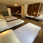 Hostel Xplore *