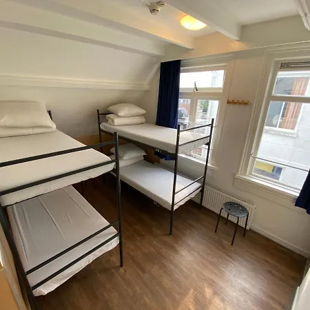 Hostel Xplore