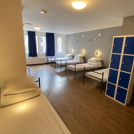 Xplore Hostel *