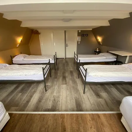Hostel Xplore *