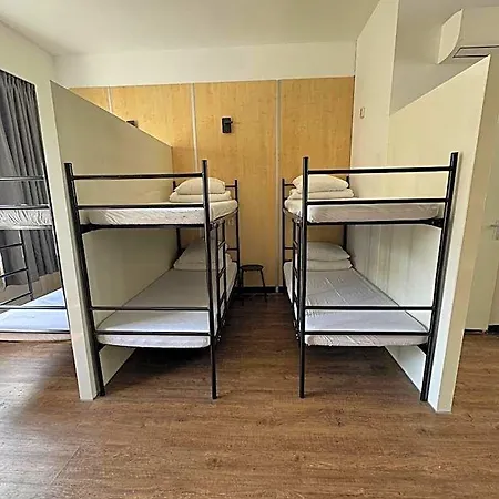 Hostel Xplore *