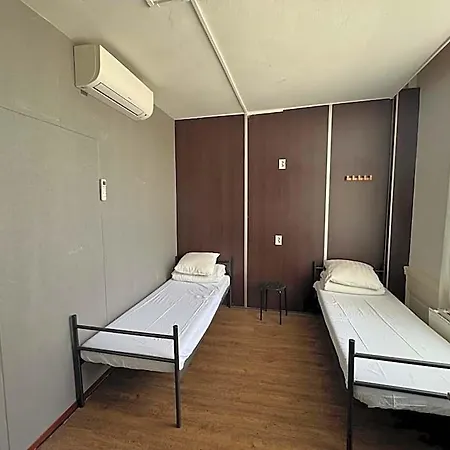 Hostel Xplore *
