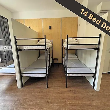Xplore Hostel *