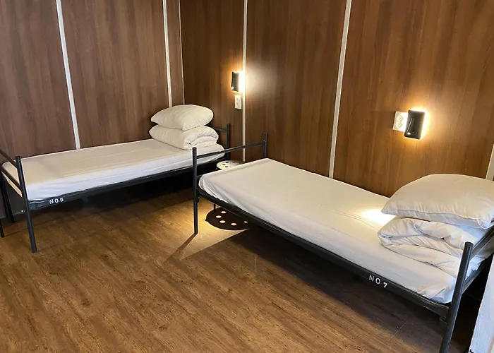 بيت شباب Xplore *